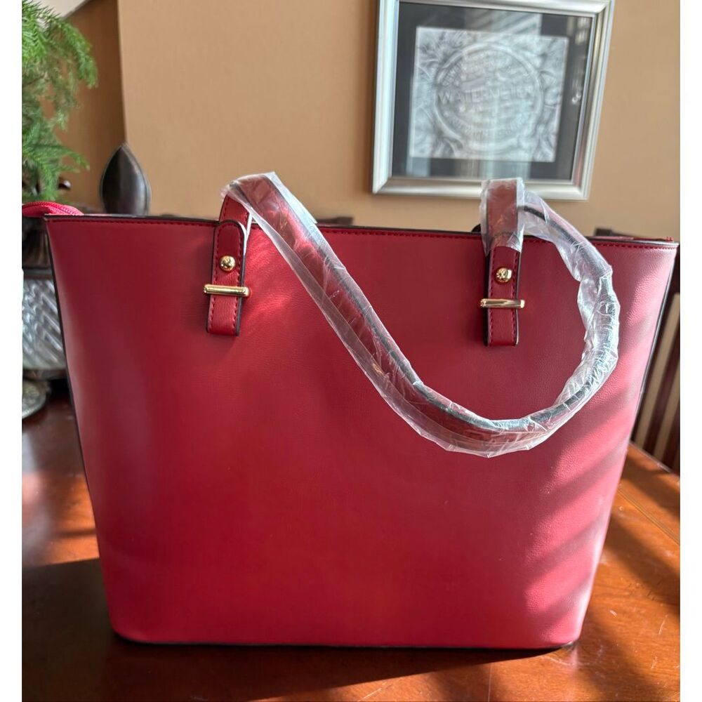 AMY MILLER - NWT - Large Shoulder Tote Bag in Dark Red Faux Leather - Picture 5 of 12